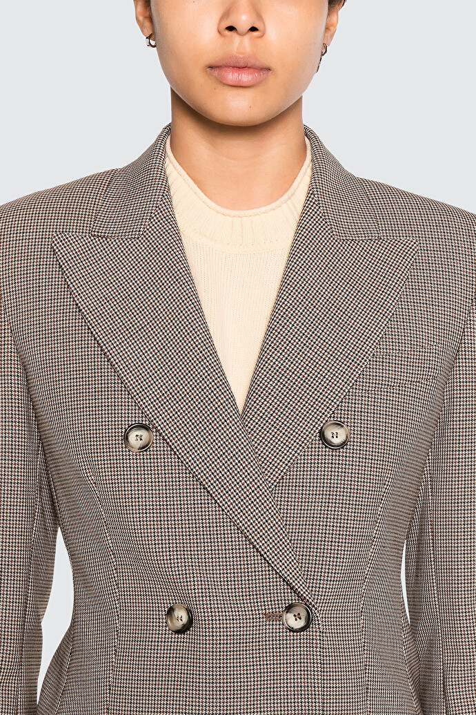 AI24---sportmax---2422046052600001_4_P_1.JPG