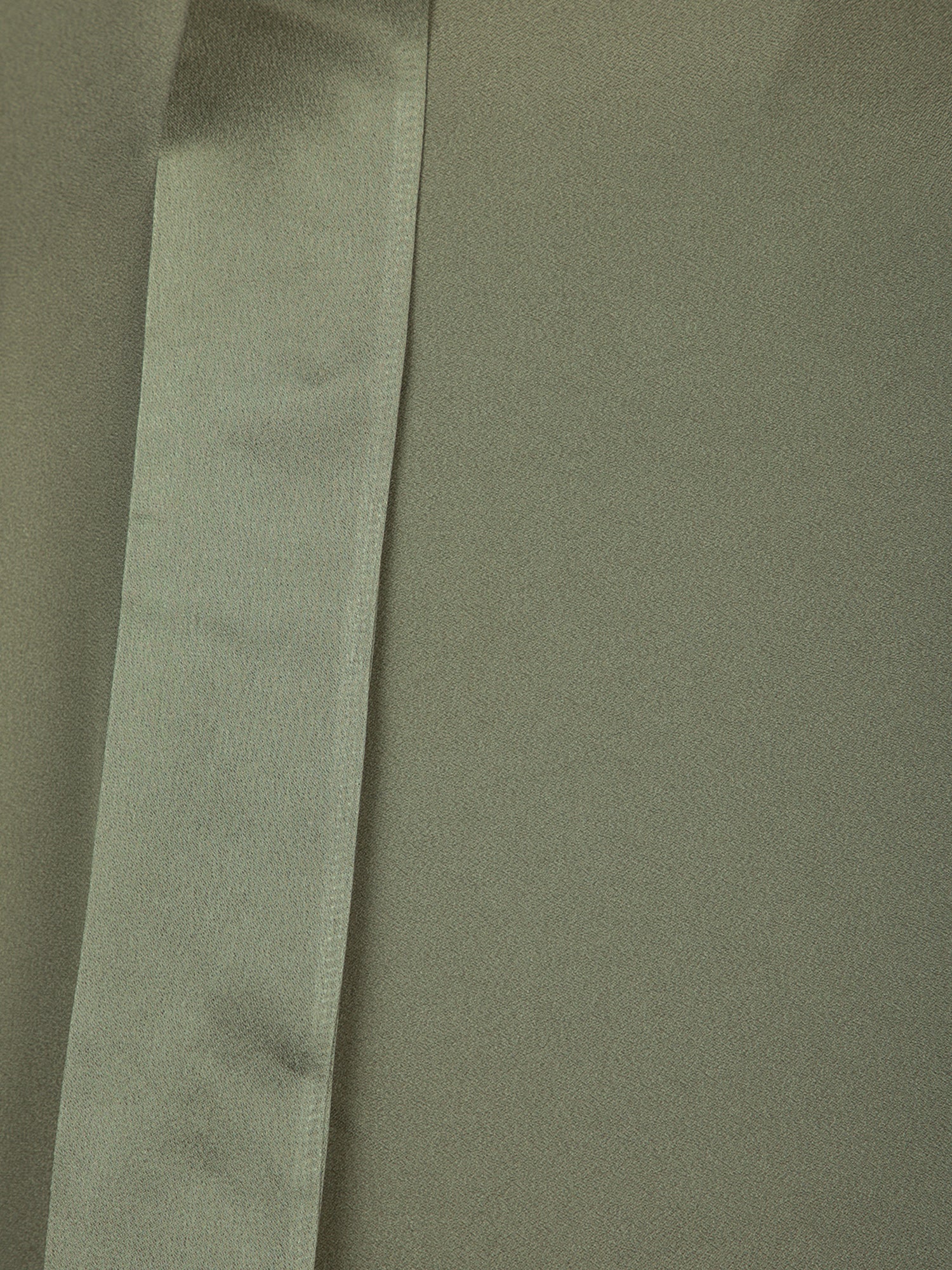 209353-3.jpg