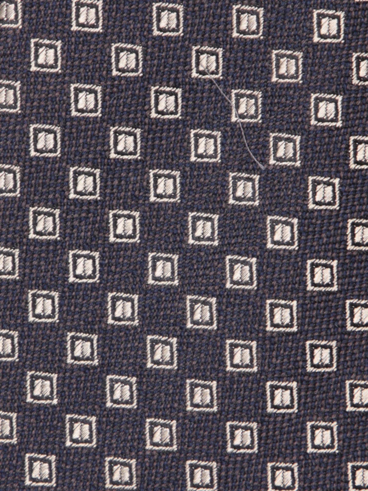 210043-2.jpg