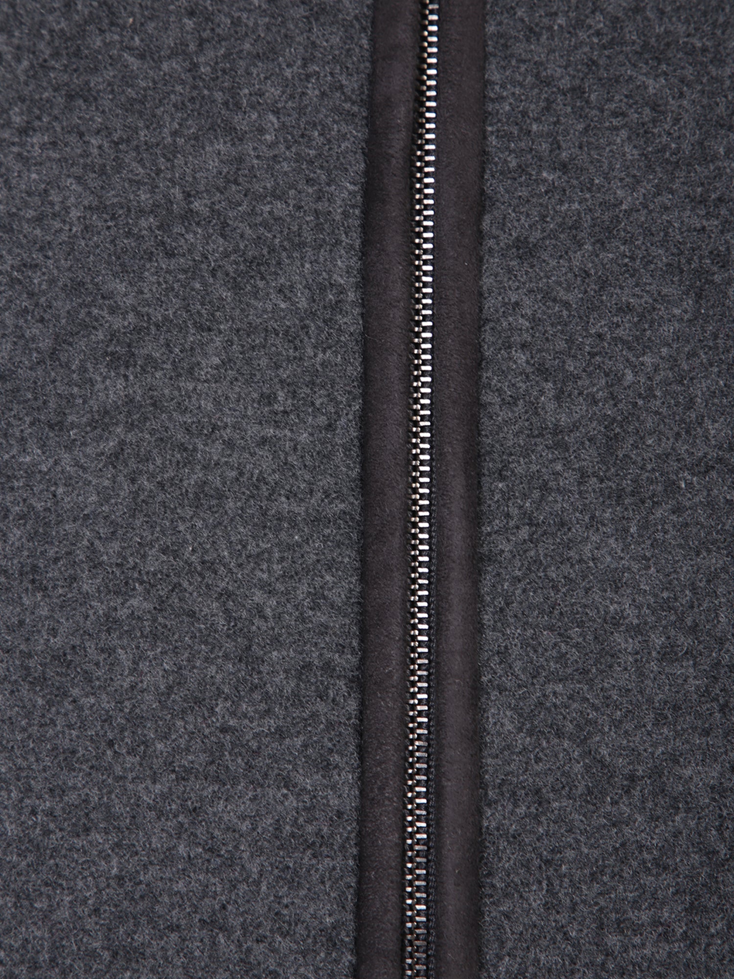 210086-3.jpg