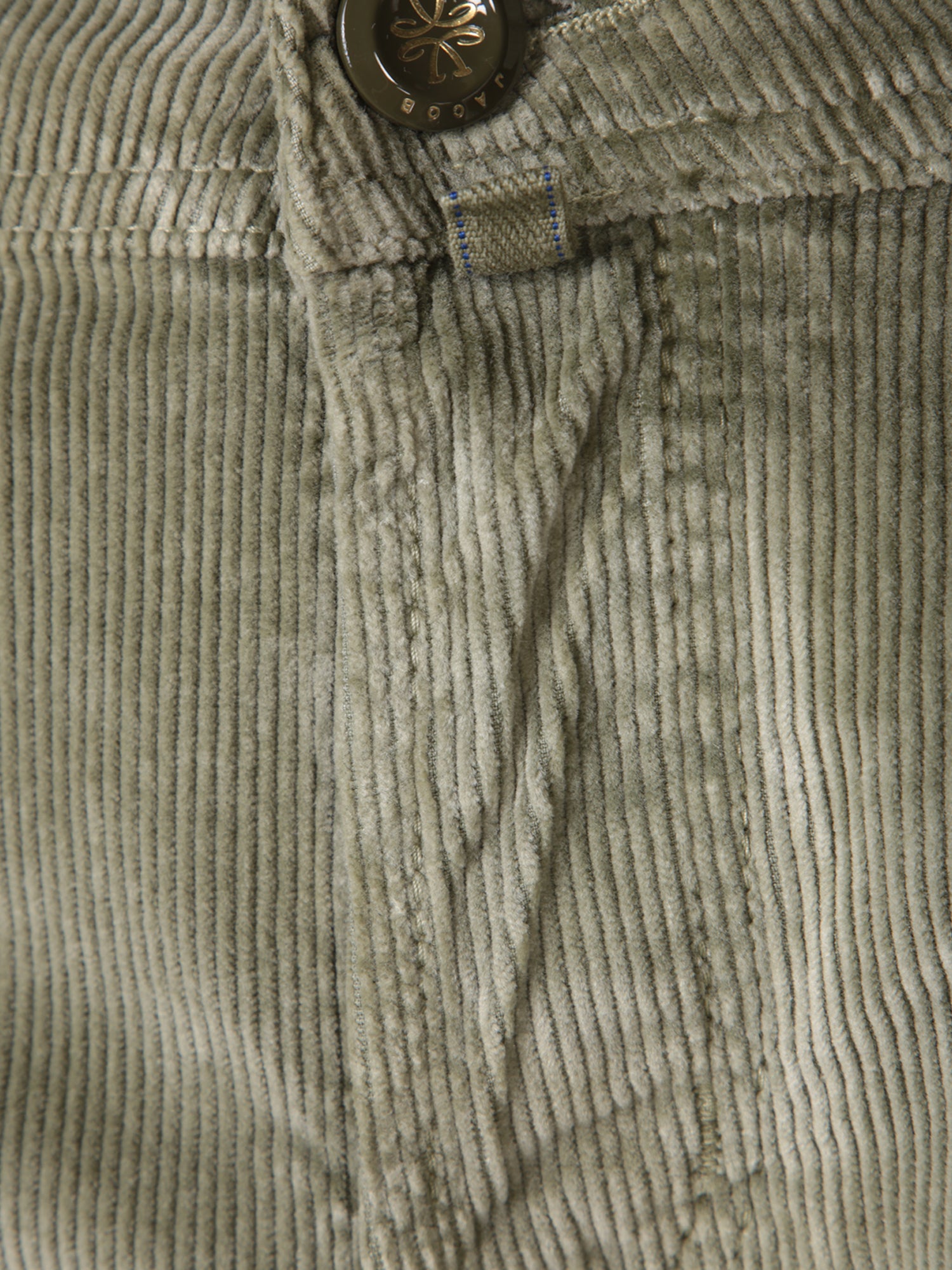 210957-3.jpg