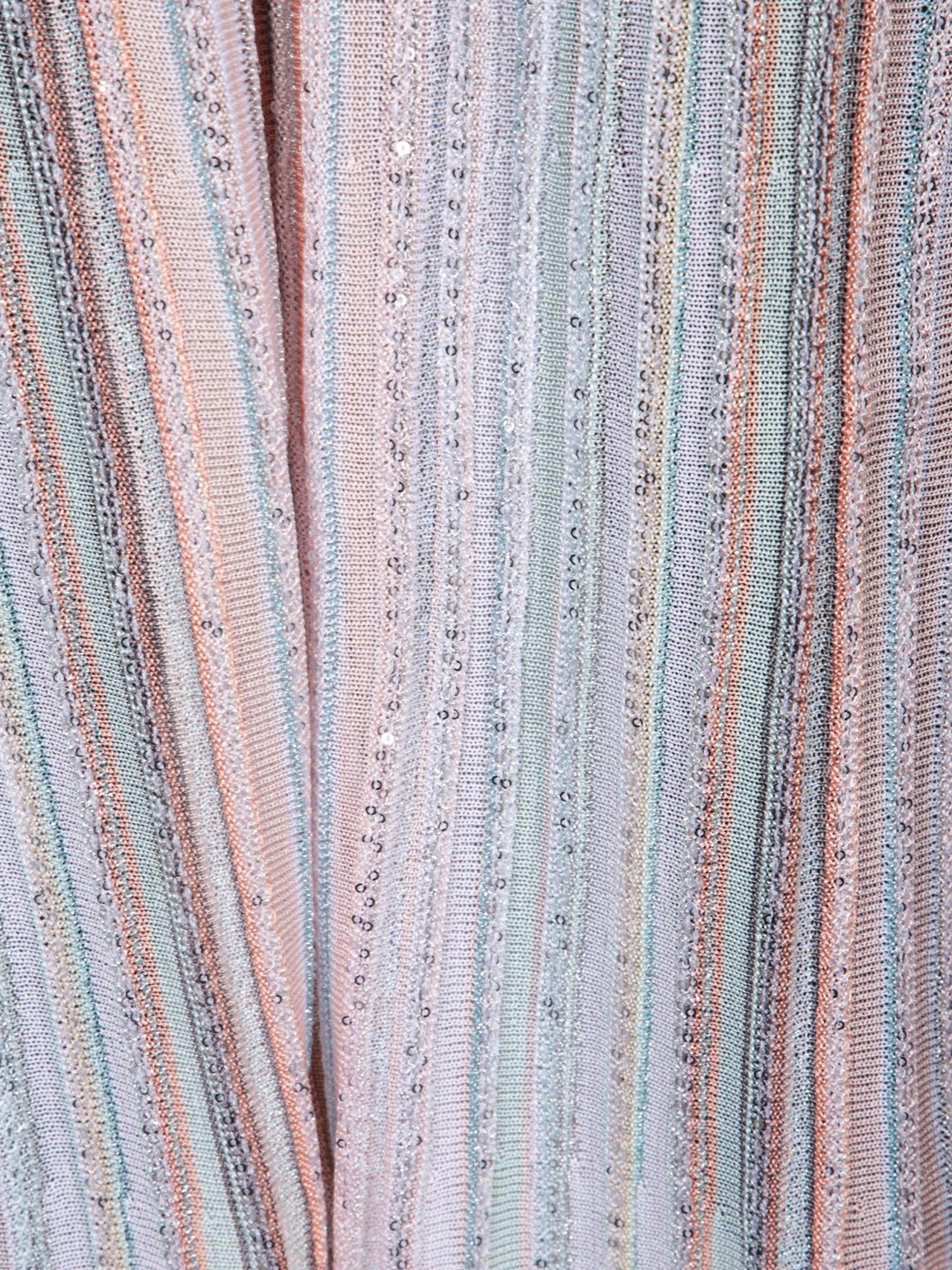 203851-3.jpg