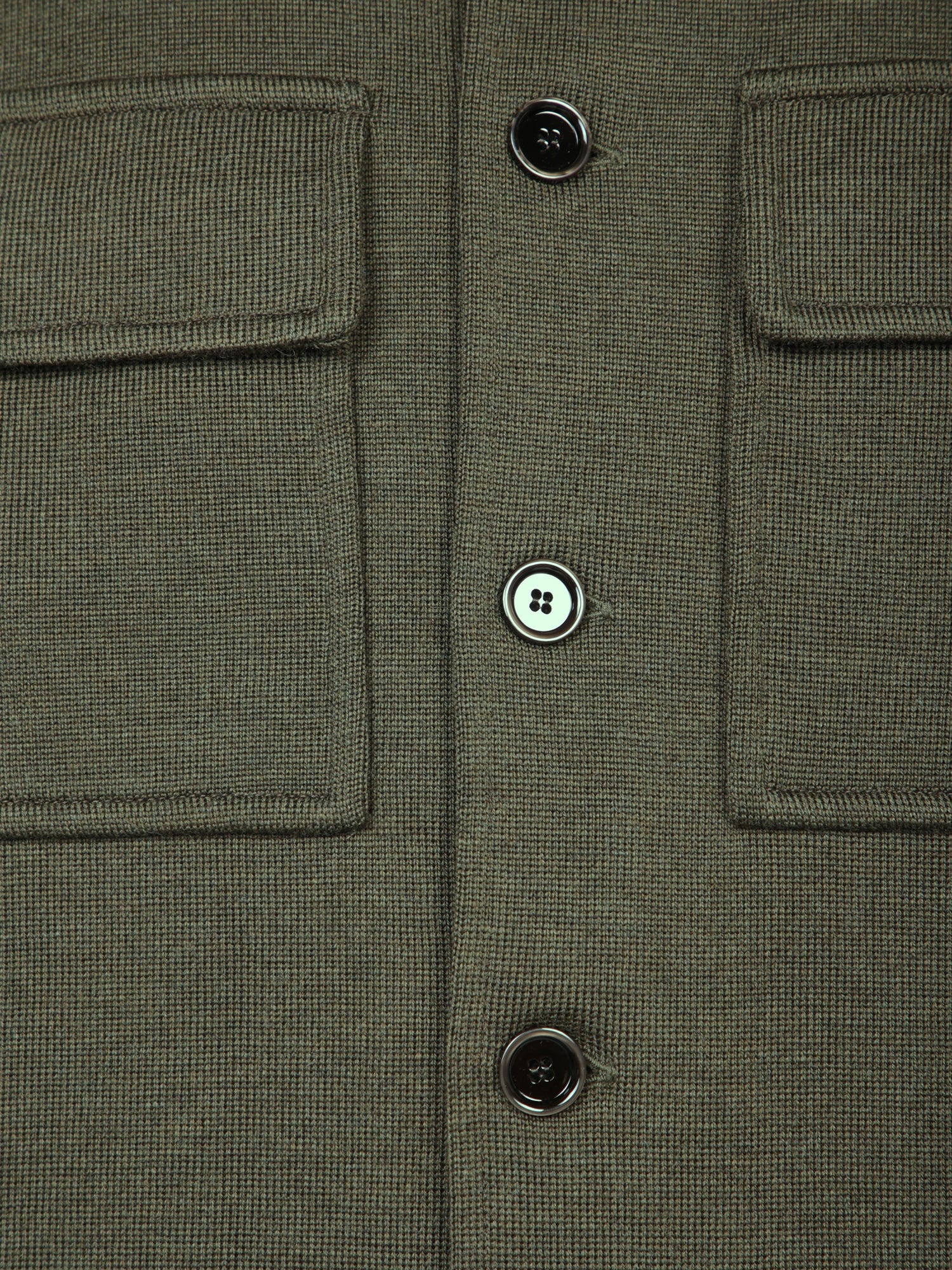209680-3.jpg
