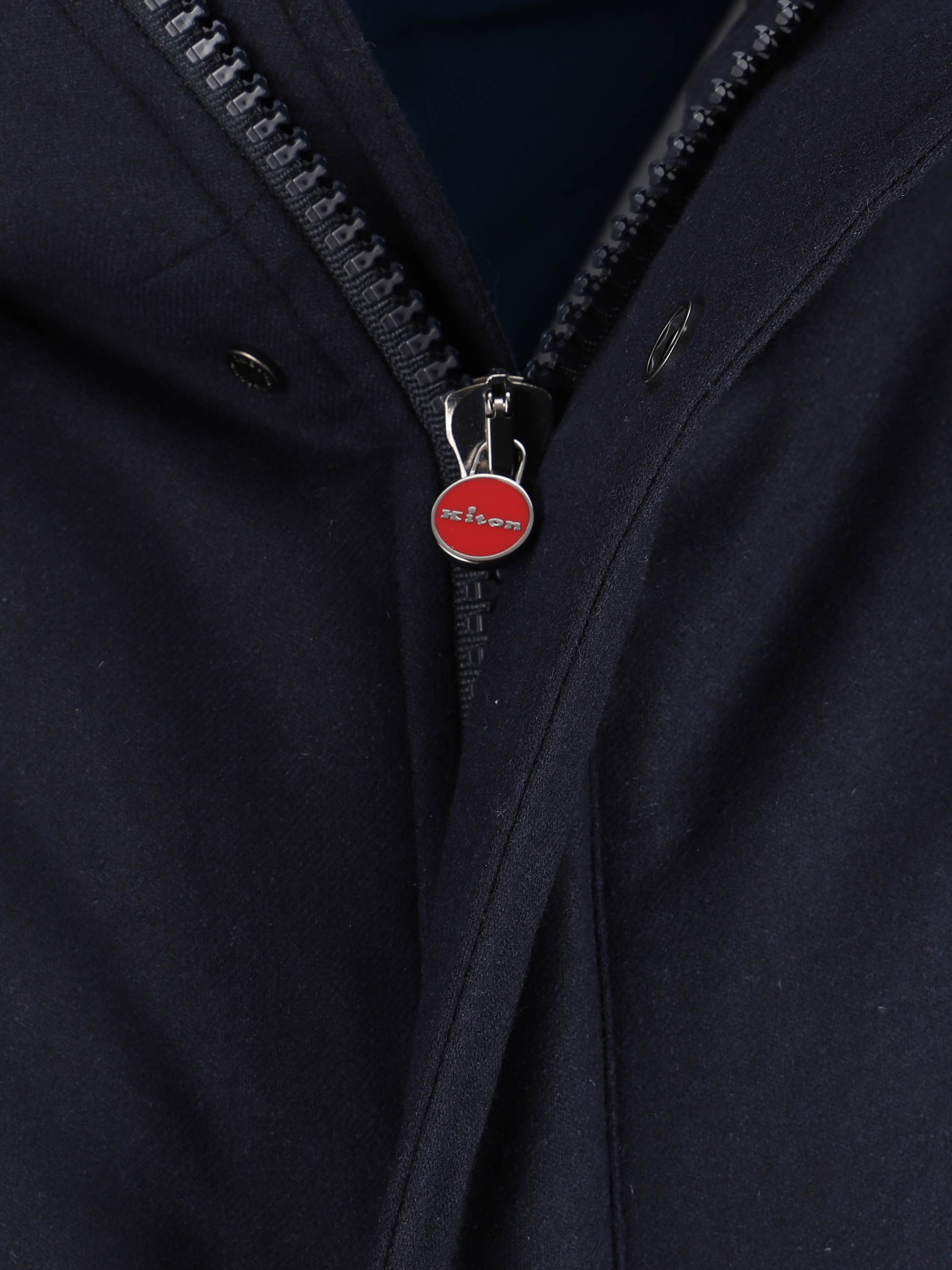KITON 다운 자켓