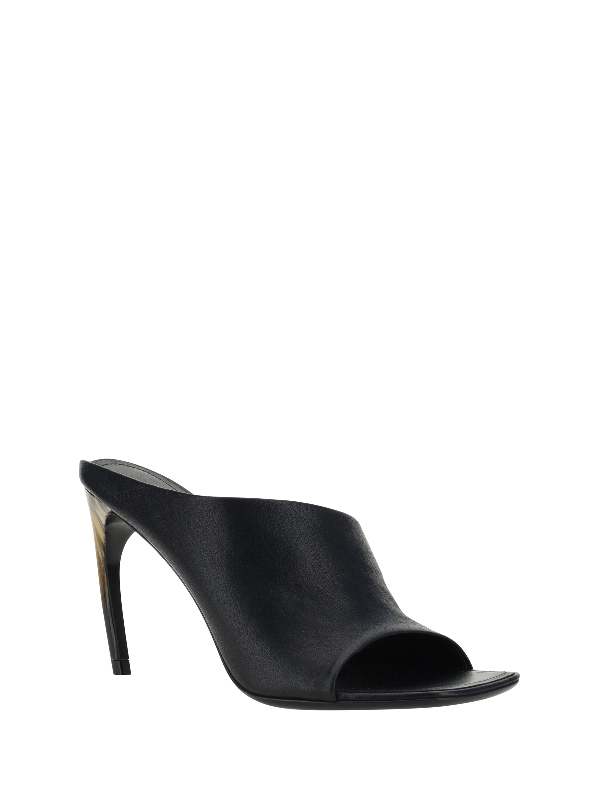 FERRAGAMO 샌들