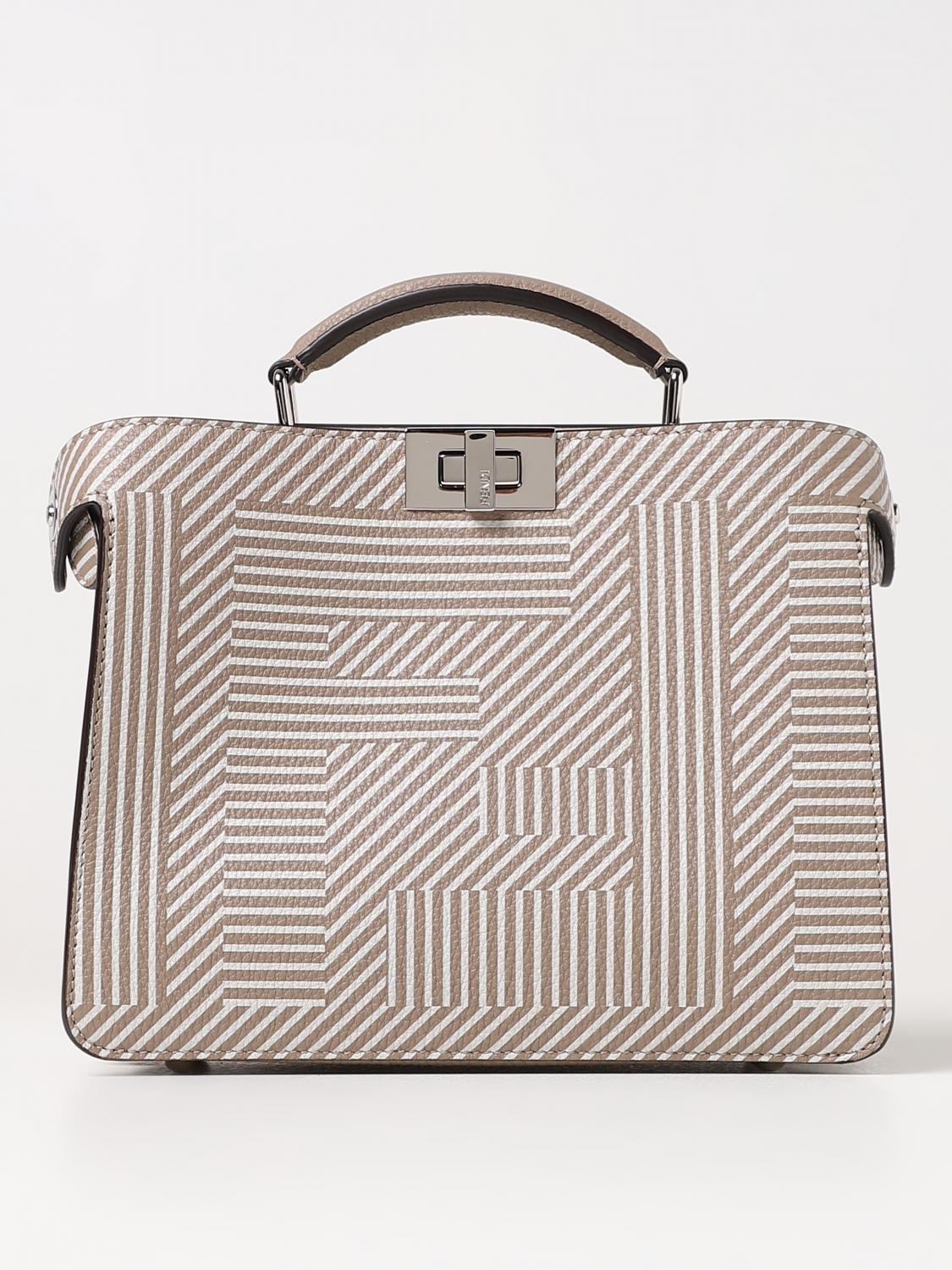 Fendi 피카부 iseeu 백 in cuoio romano grained 레더 위드 macro ff shadow