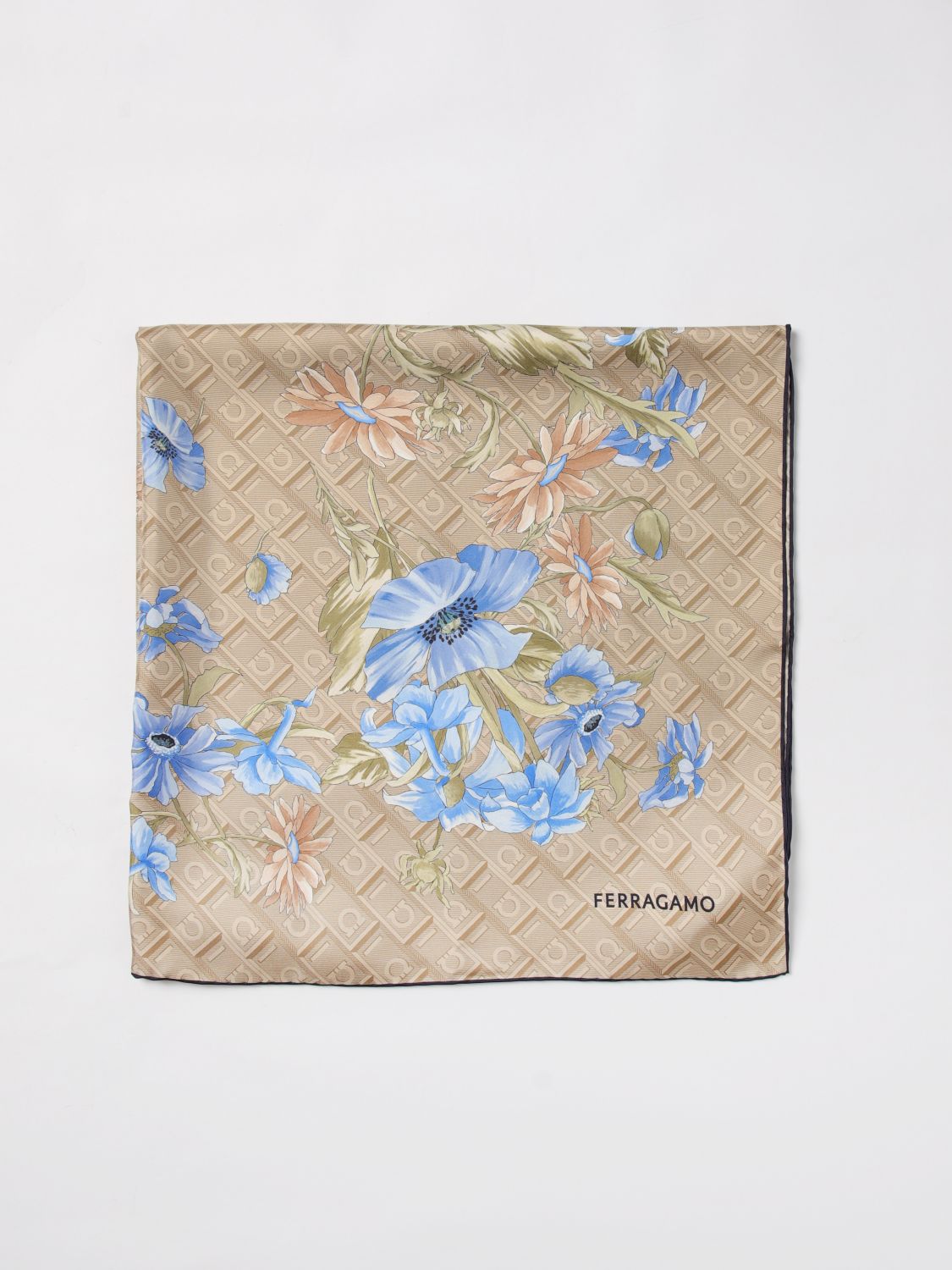 Womans 스카프 Ferragamo