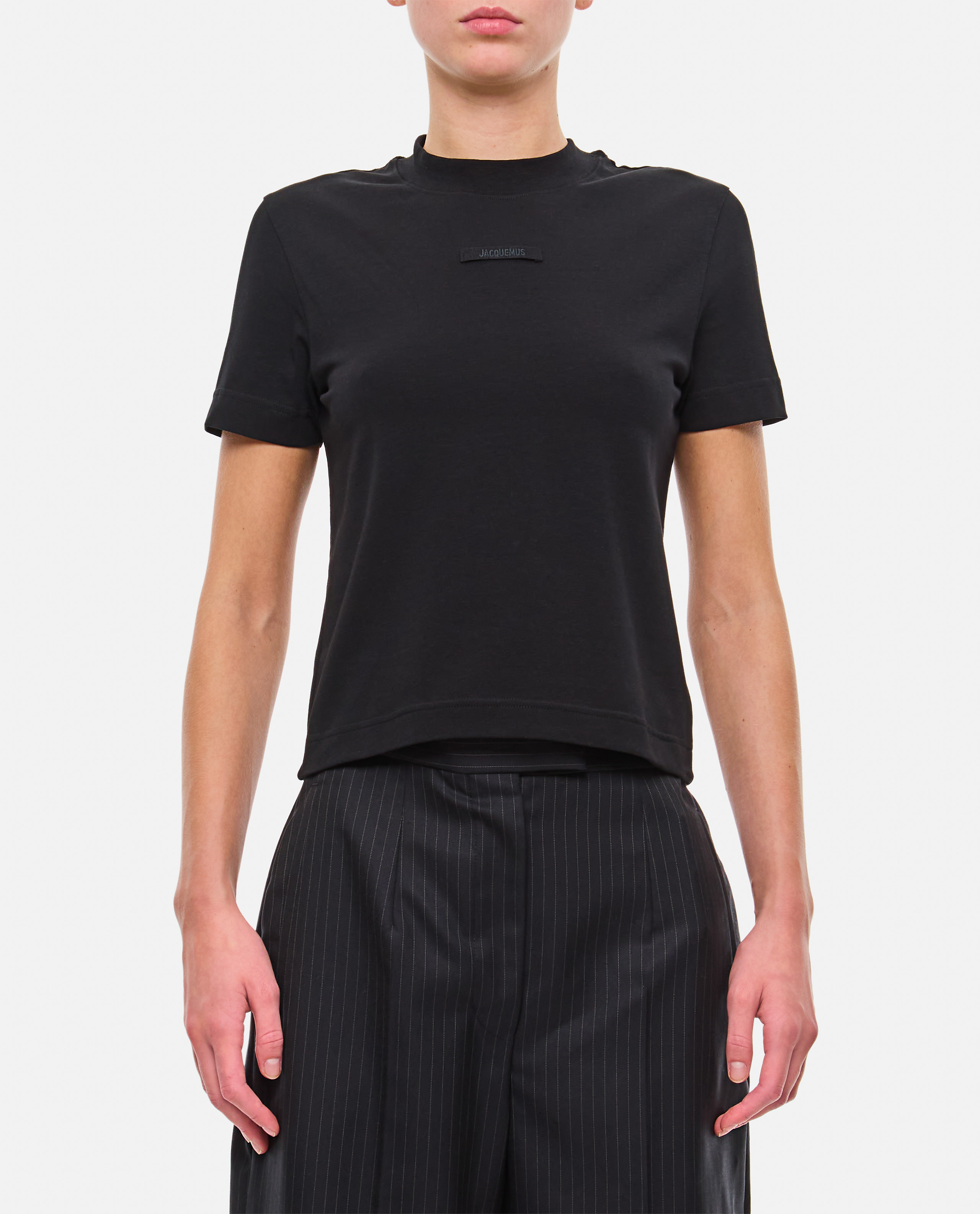 ss25---jacquemus---241js1332031990_1-p0.jpg