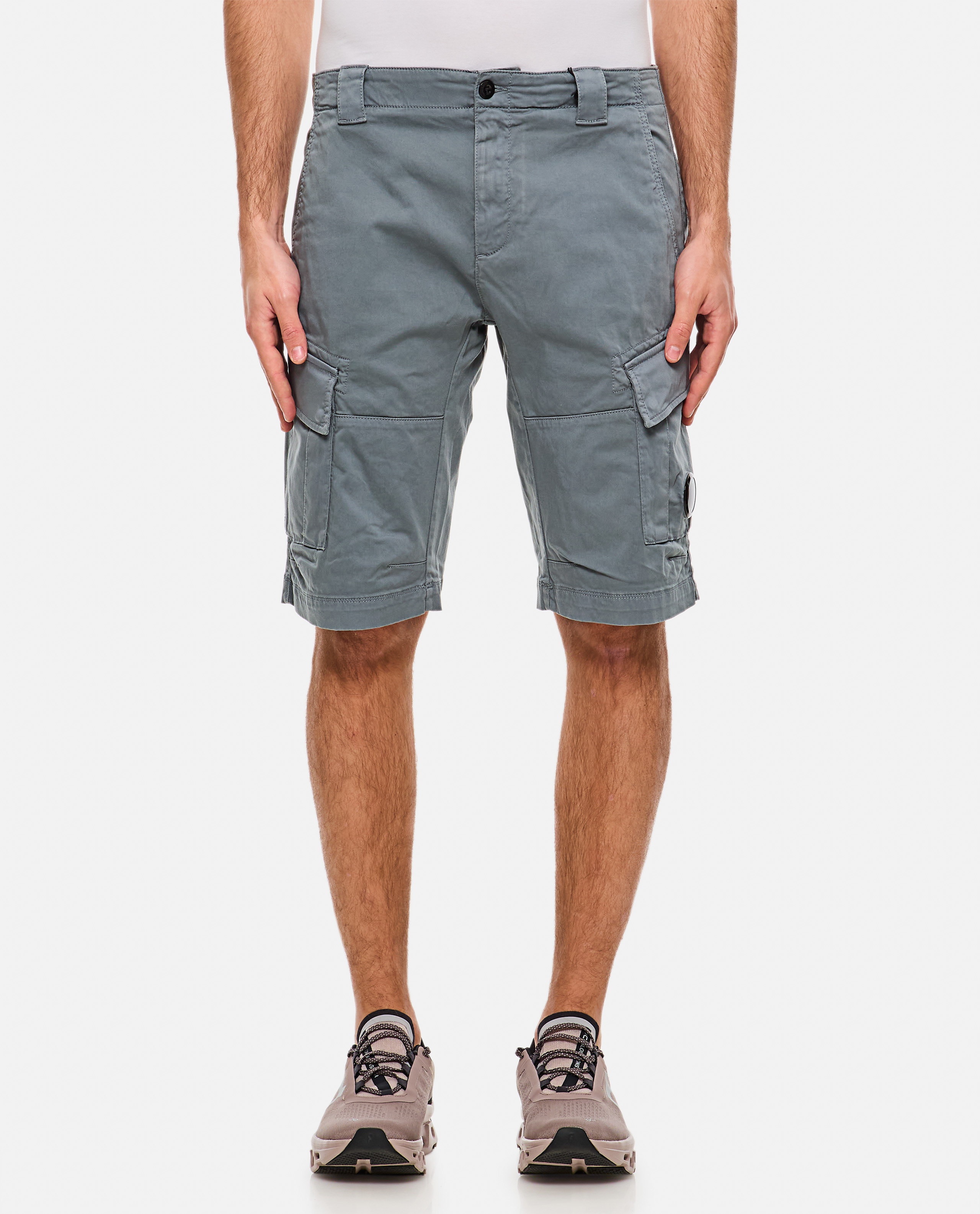 ss25---cp company---18cmbe116a005694g872_1-p0.jpg