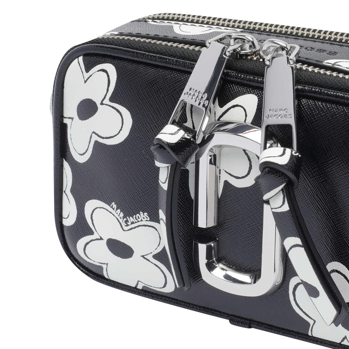 2445136.P25-marc-jacobs-2S5HCR014H02005_4_P.JPEG