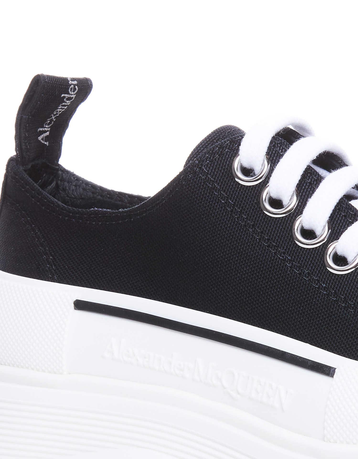 2354652.P24-alexander-mcqueen-697072W4MV21070_2_P.JPEG