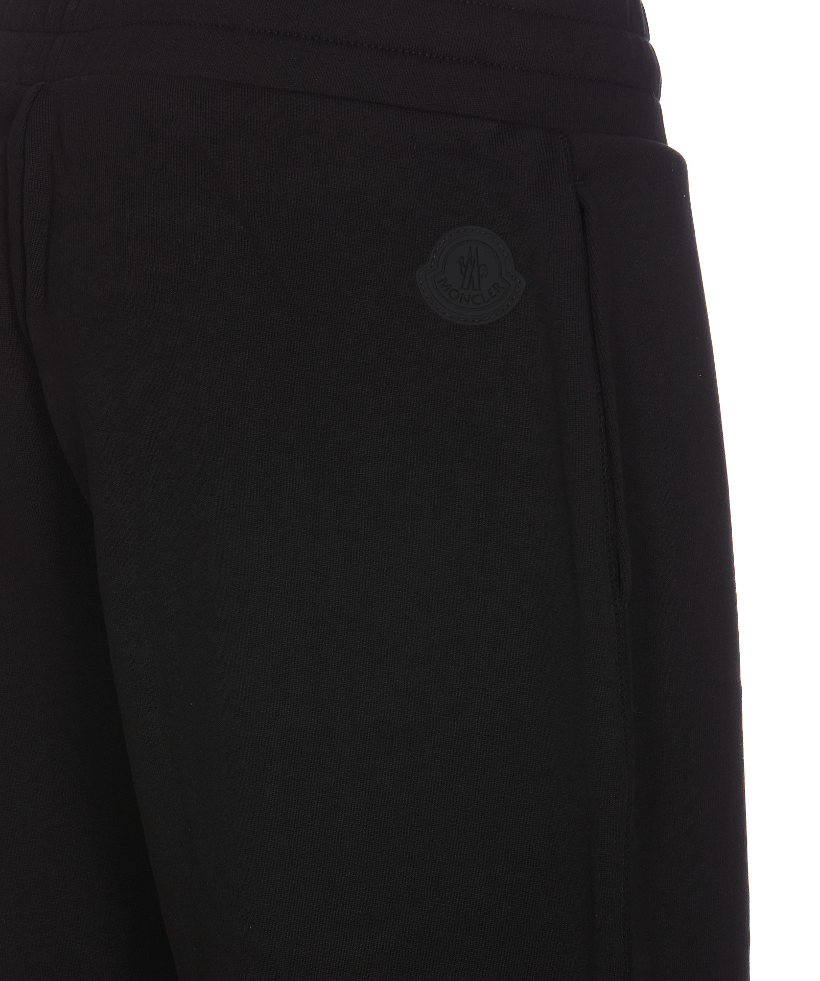 2360198.P24-moncler-8H000-05809KR999_2_P.JPEG
