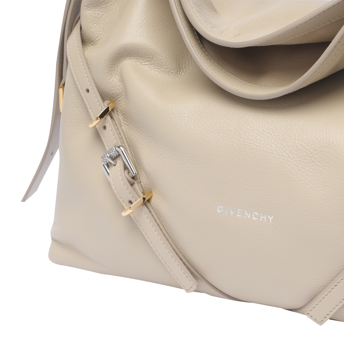 2435954.P25-givenchy-BB50SSB1Q7257_4_P.JPEG