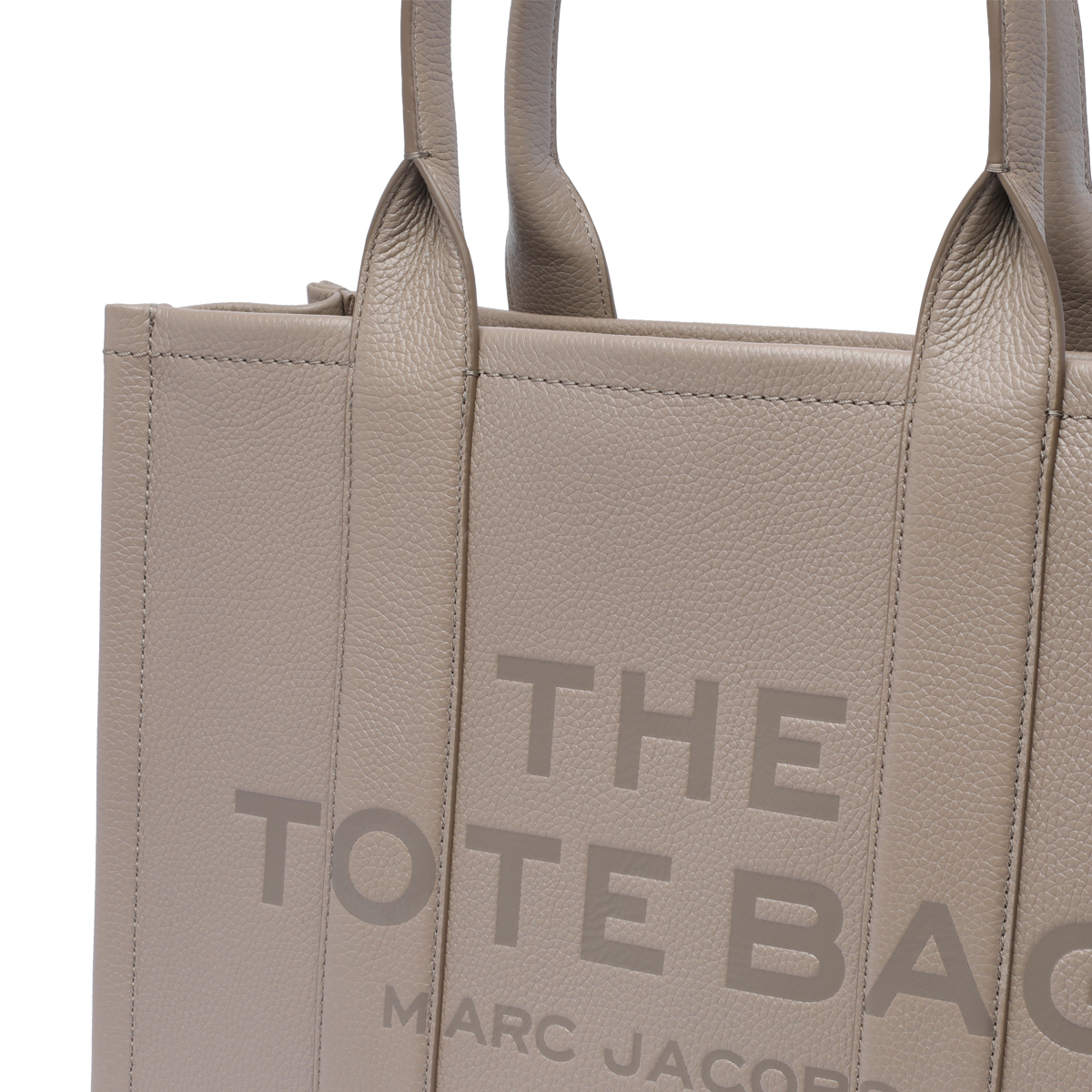 2421125.P25-marc-jacobs-H020L01FA21055_4_P.JPEG