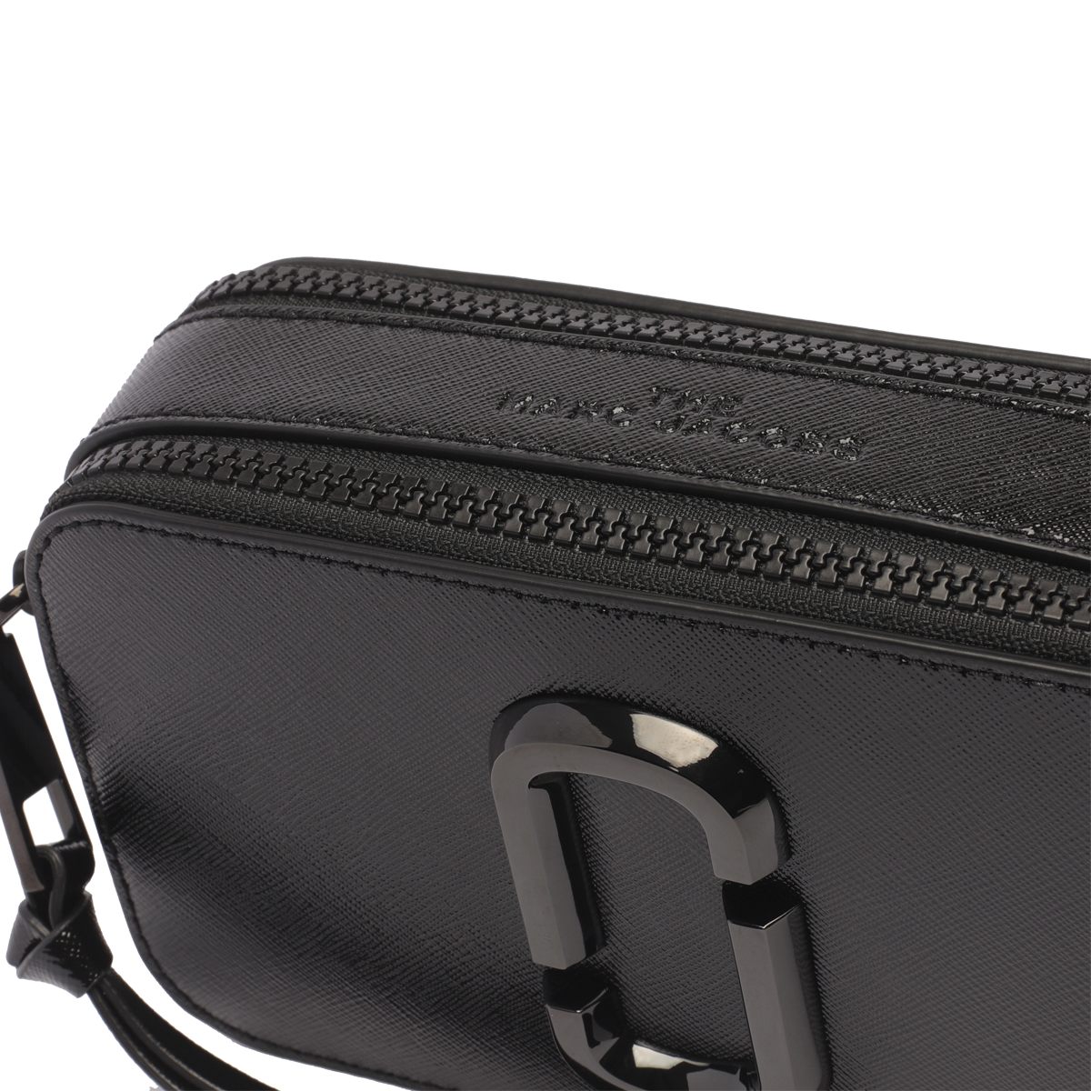 2427983.P25-marc-jacobs-M0014867001_3_P.JPEG