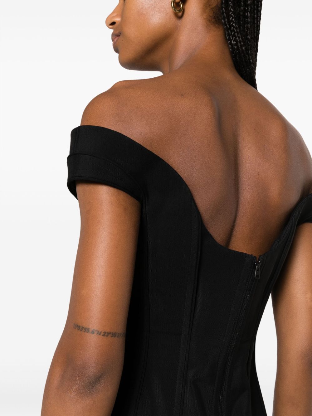 fw23---mugler---1ro15221821999_4_p.jpg
