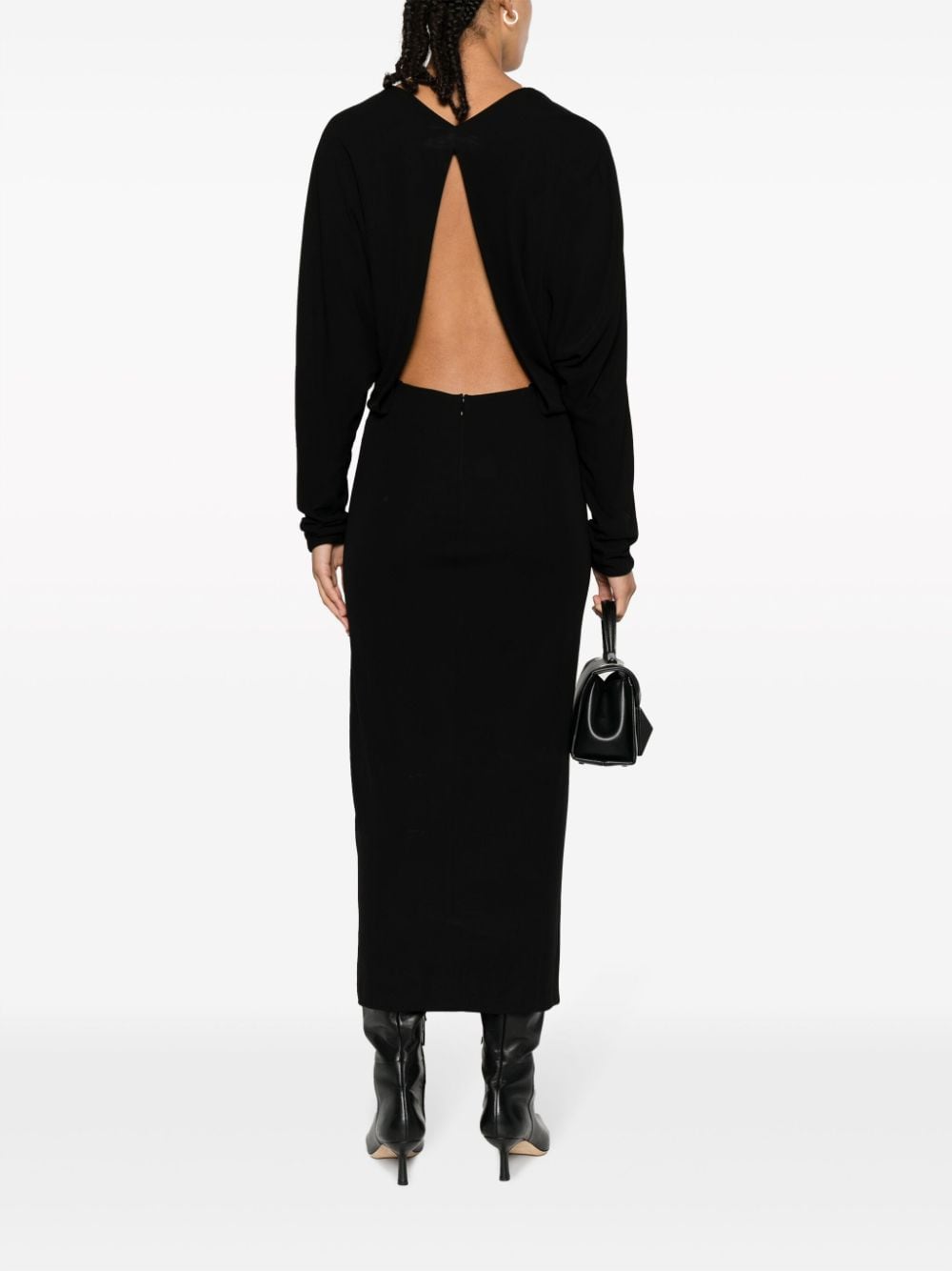 fw23---khaite main---5379480w480200_2_p.jpg