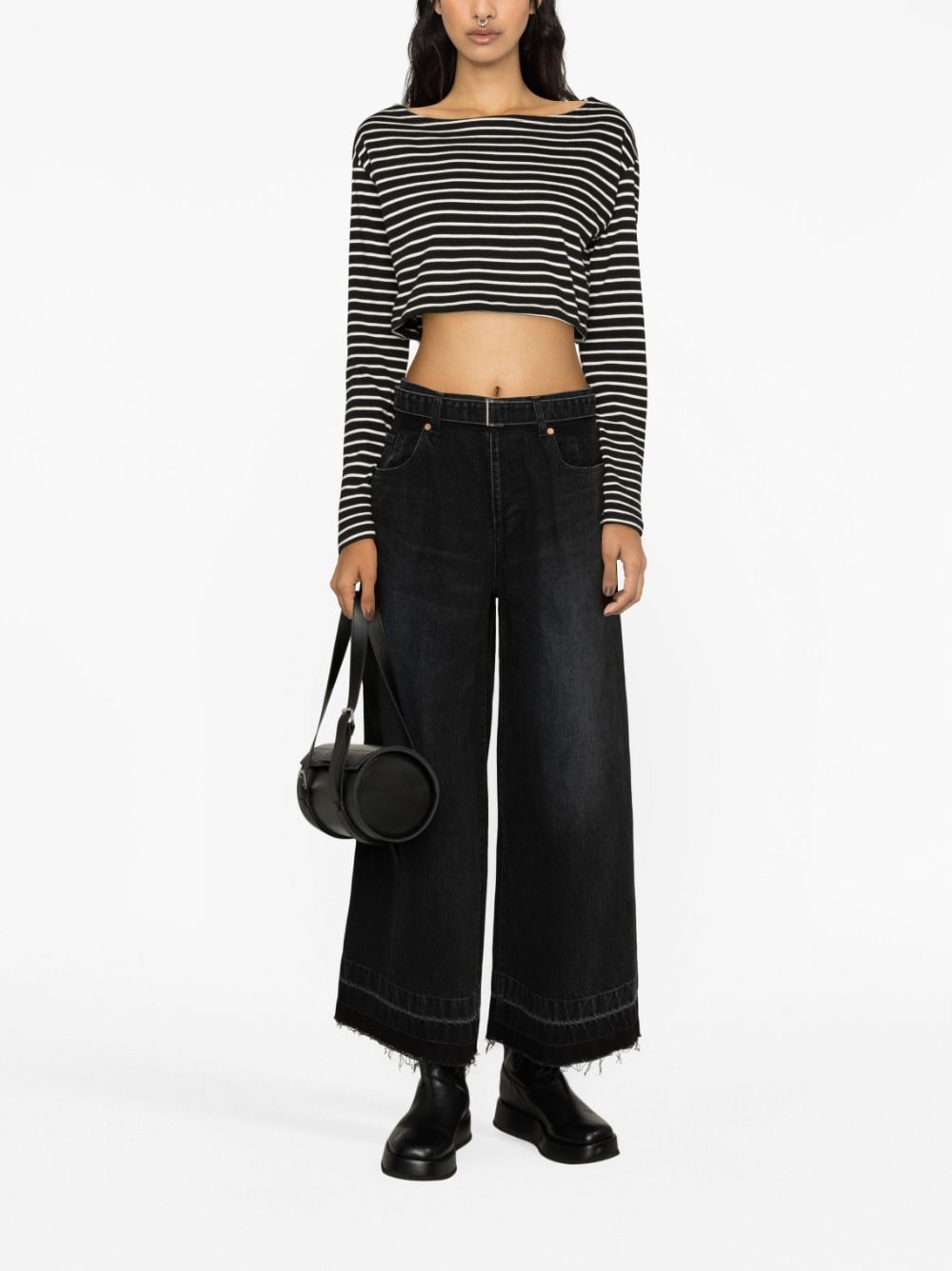 fw23---sacai pre---23-06817001_2_p.jpg