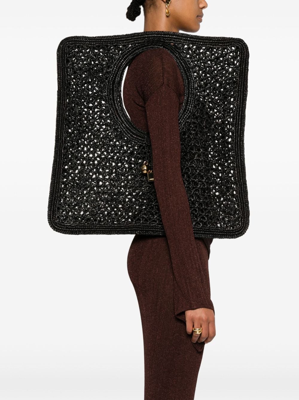 fw24---jacquemus---243ba3883219990_4_p.JPEG
