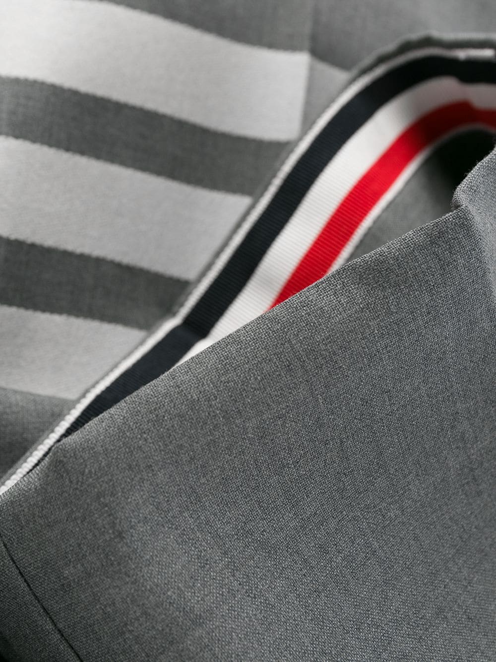 fw23---thom browne pre---mtc001a06146035_6_p.JPEG