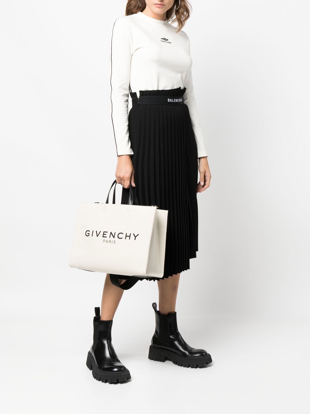 fw23---givenchy pre---bb50n2b1drgtote255_1_p.jpg