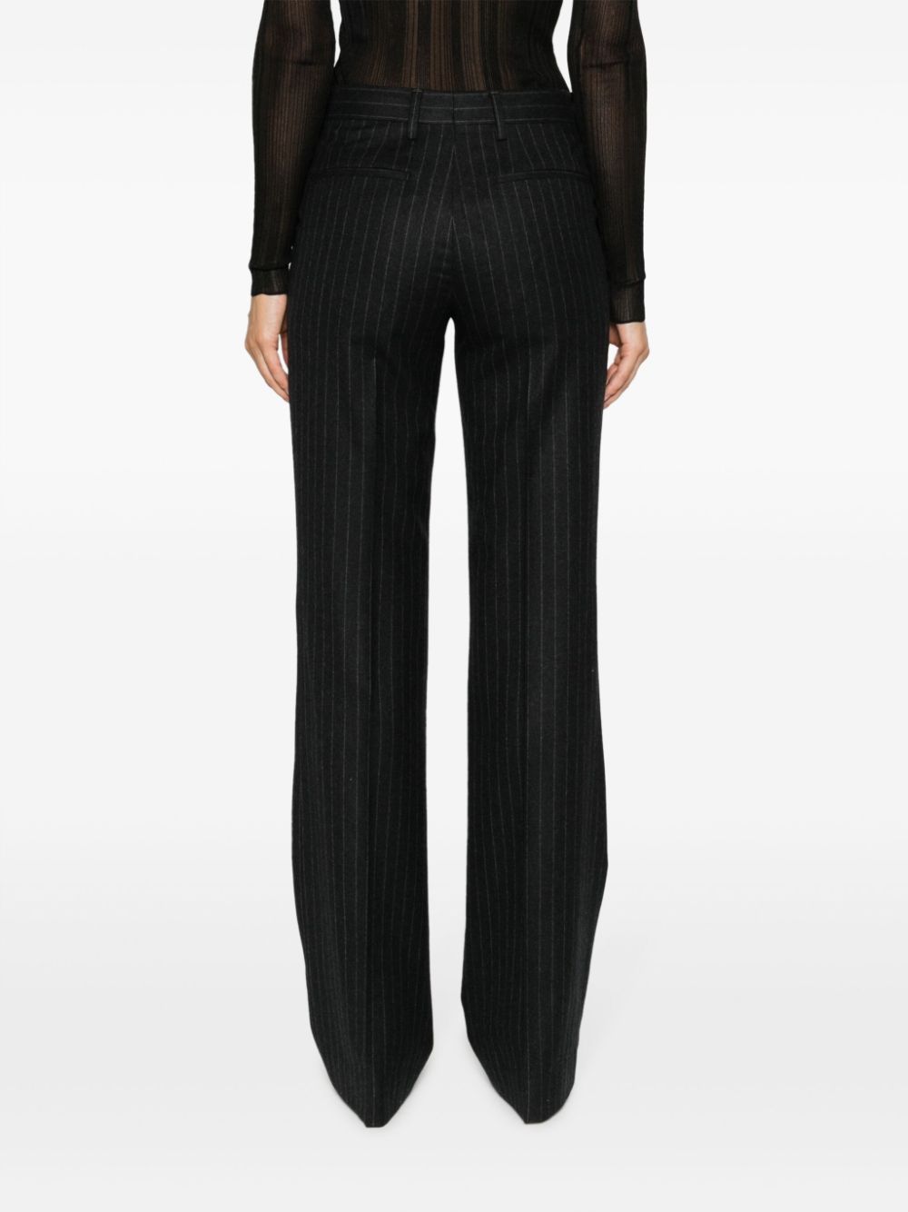 fw23---dries van noten---parchia7180901_1_p.jpg