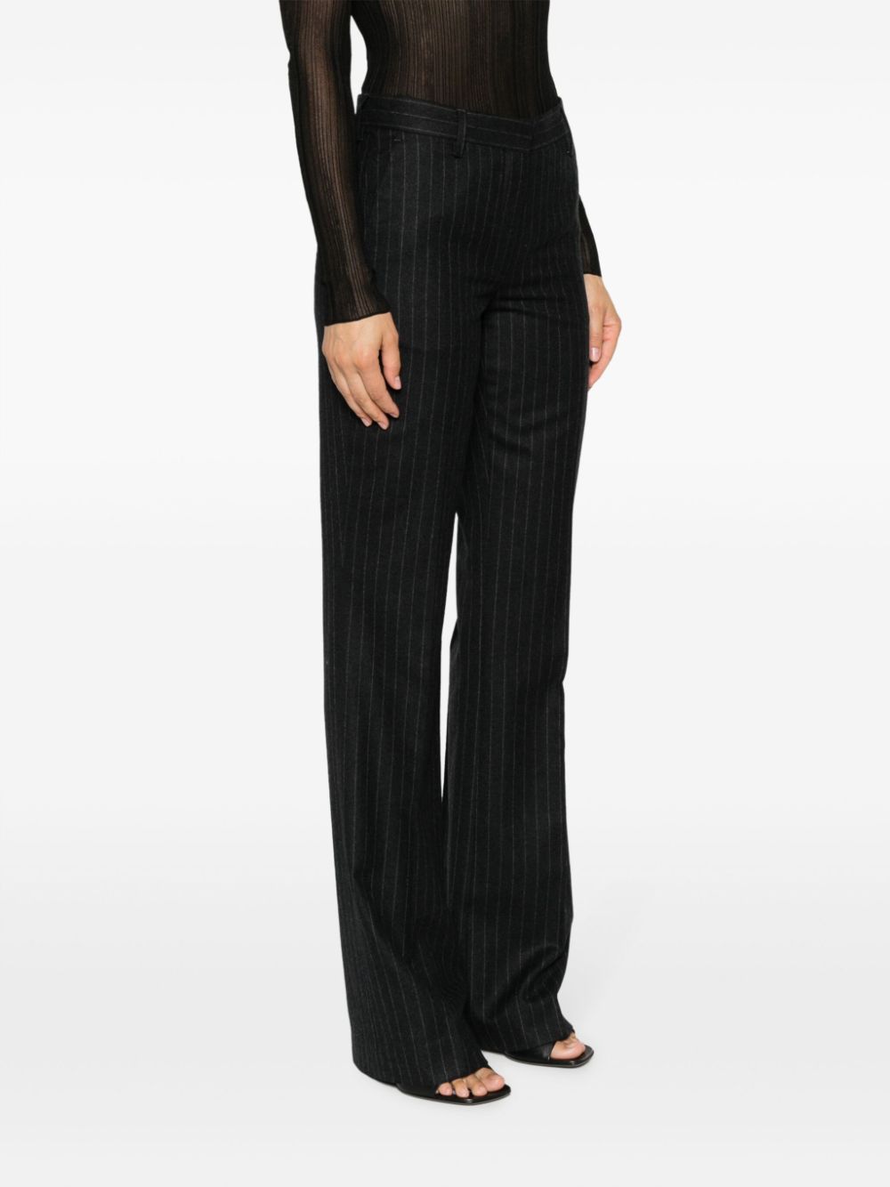 fw23---dries van noten---parchia7180901_2_p.jpg