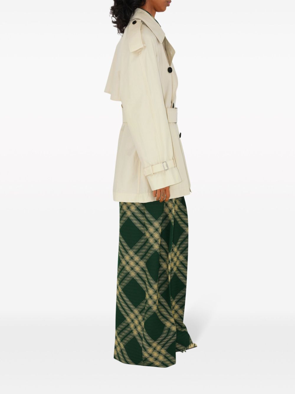 ss24---burberry pre---8083207b8620_4_p.jpg