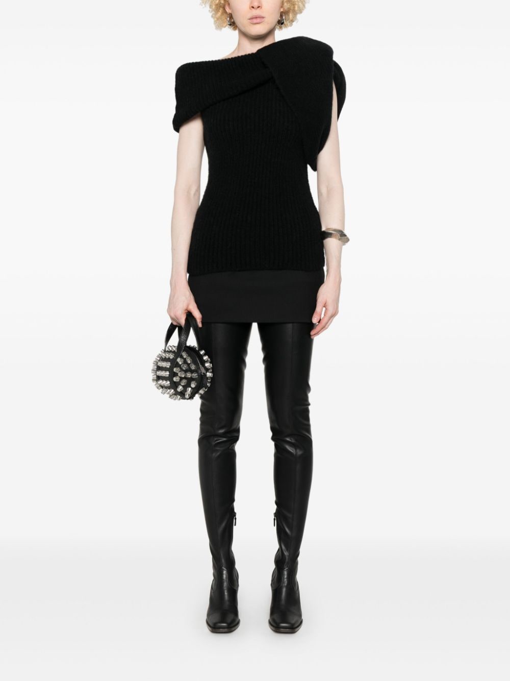 fw24---rick owens main---ro02d3666khwp09_4_p.JPEG