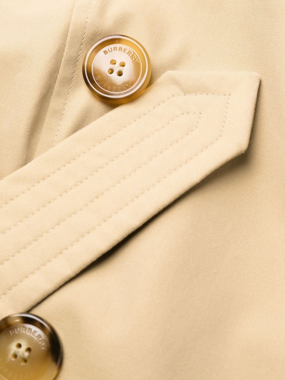 fw23---burberry pre---8032081a1366_4_p.jpg