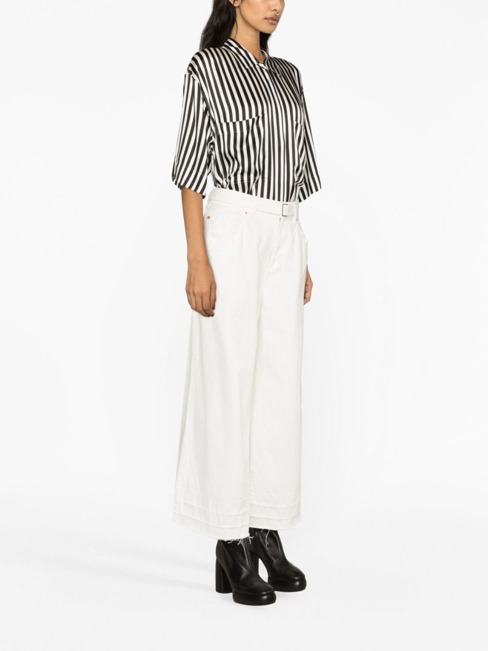 fw23---sacai pre---23-06817151_1_p.jpg