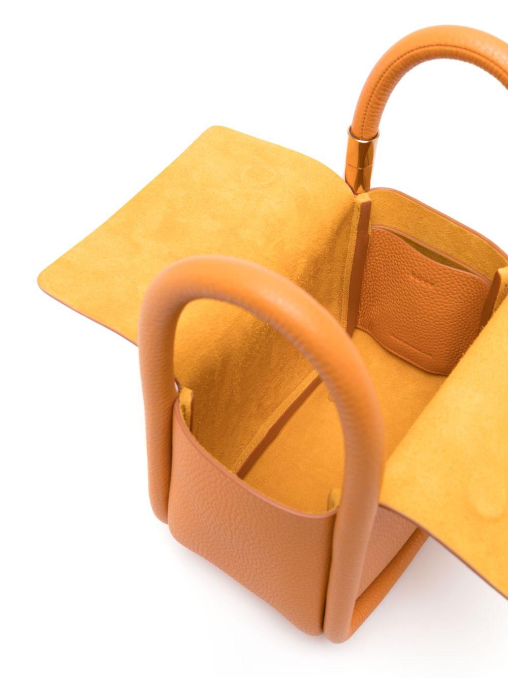fw23---boyy pre---wonton20pebblecs()csdapricot_3_p.jpg