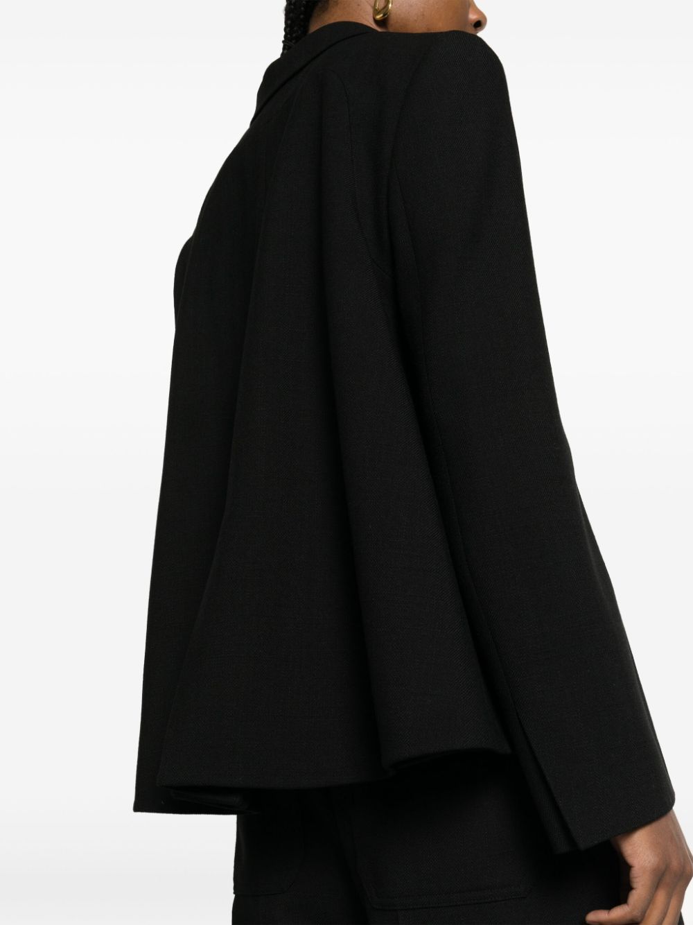 fw23---fendi capsule---fj7454axauf0gme_2_p.jpg