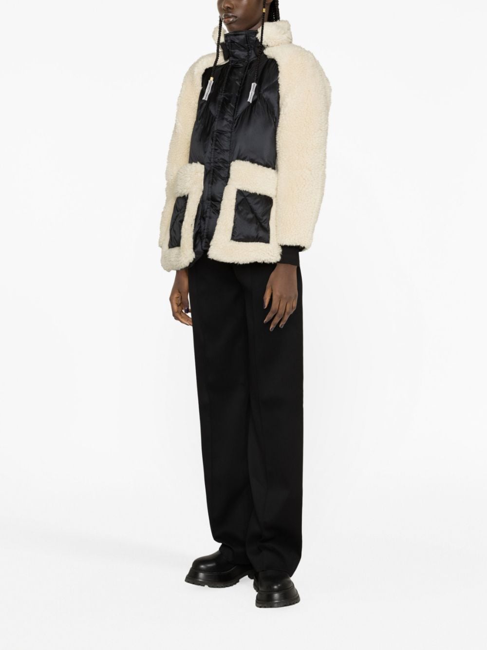 fw23---sacai pre---23-06857022_1_p.jpg