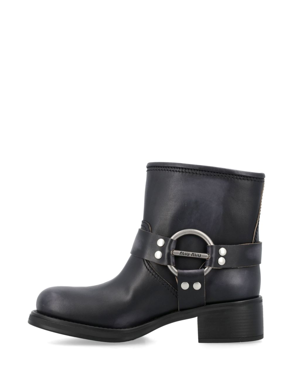 fw24---miu miu main---5t953d3f33f0002_3_p.JPEG