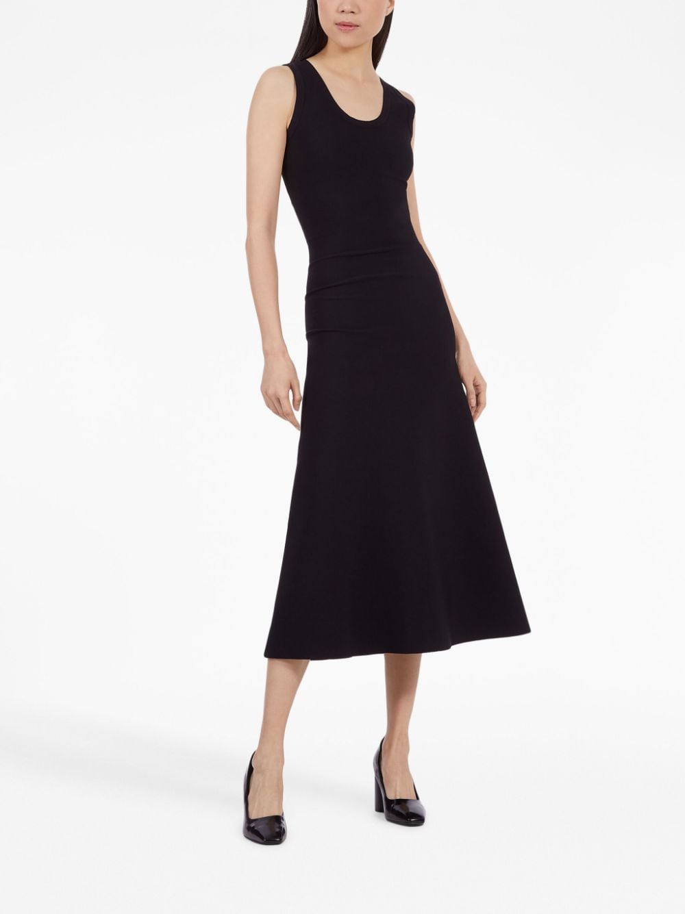 fw23---ferragamo pre---111926764514001_3_p.jpg