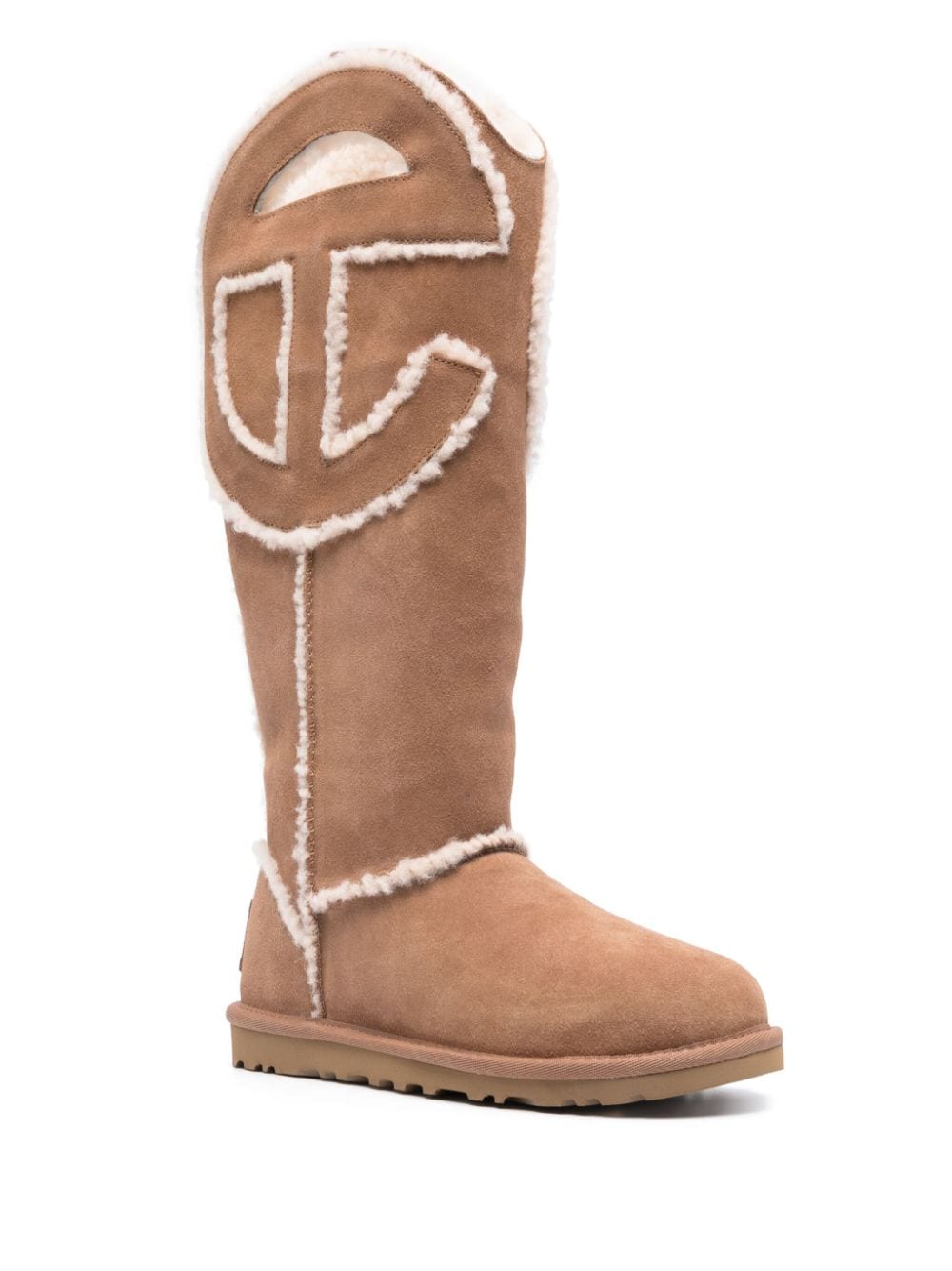 fw23---ugg x telfar---1155870che_2_p.JPEG