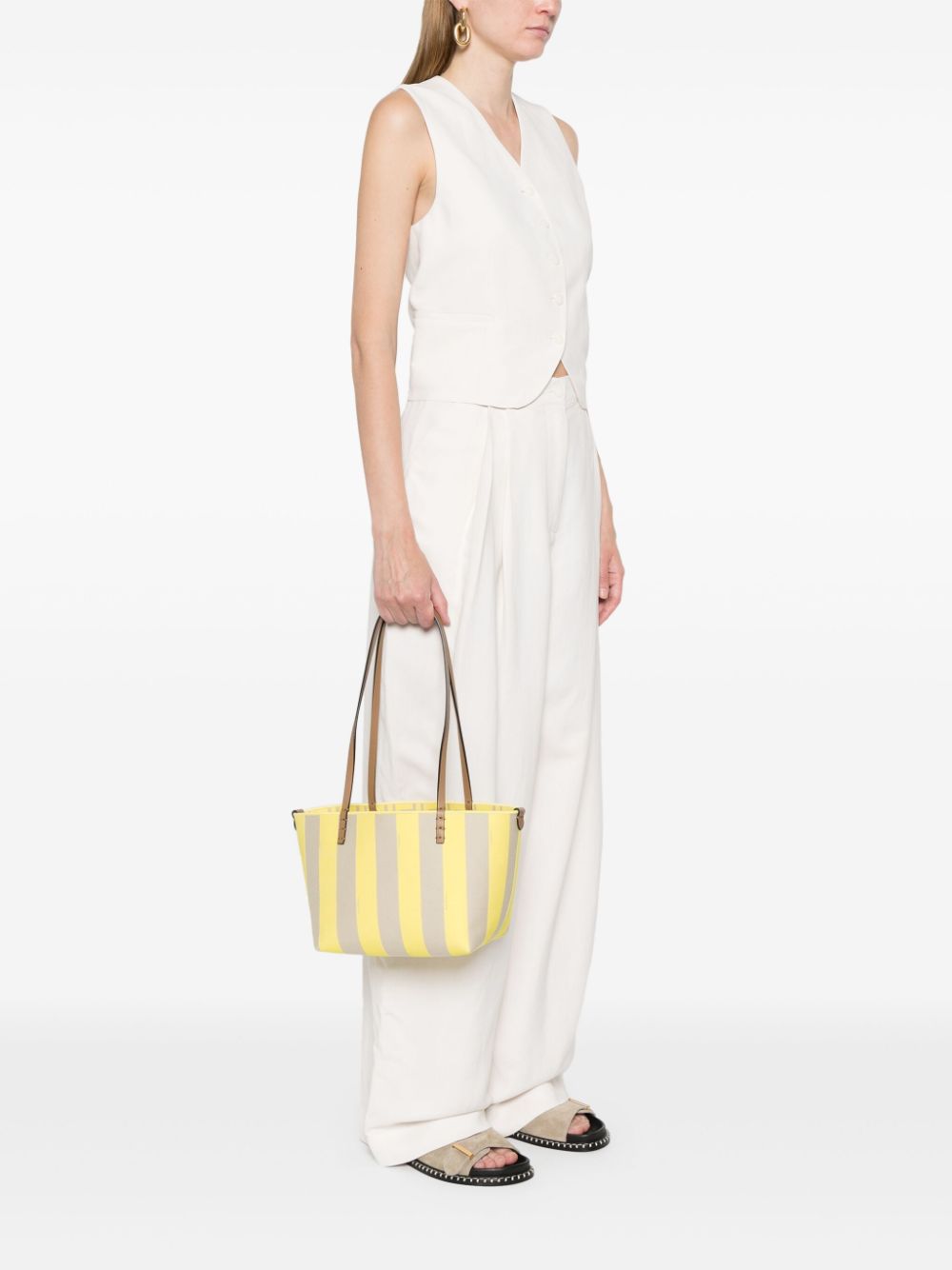 ss24---fendi capsule---8bh424as86f1pio_5_p.JPEG