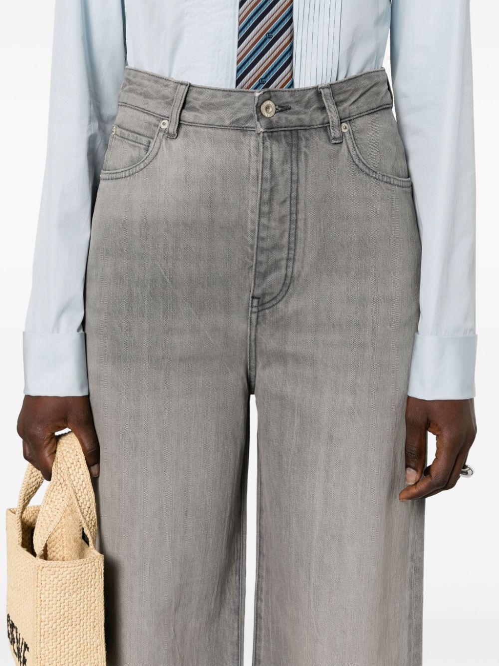 ss24---loewe main---s540y11x701440_2_p.JPEG