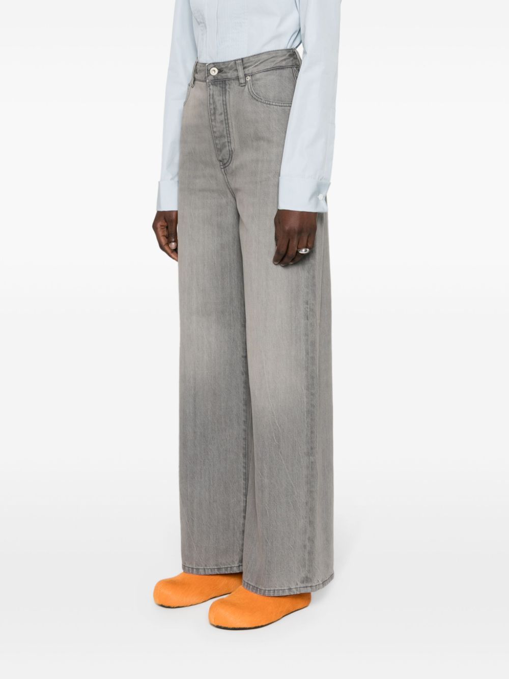 ss24---loewe main---s540y11x701440_4_p.JPEG