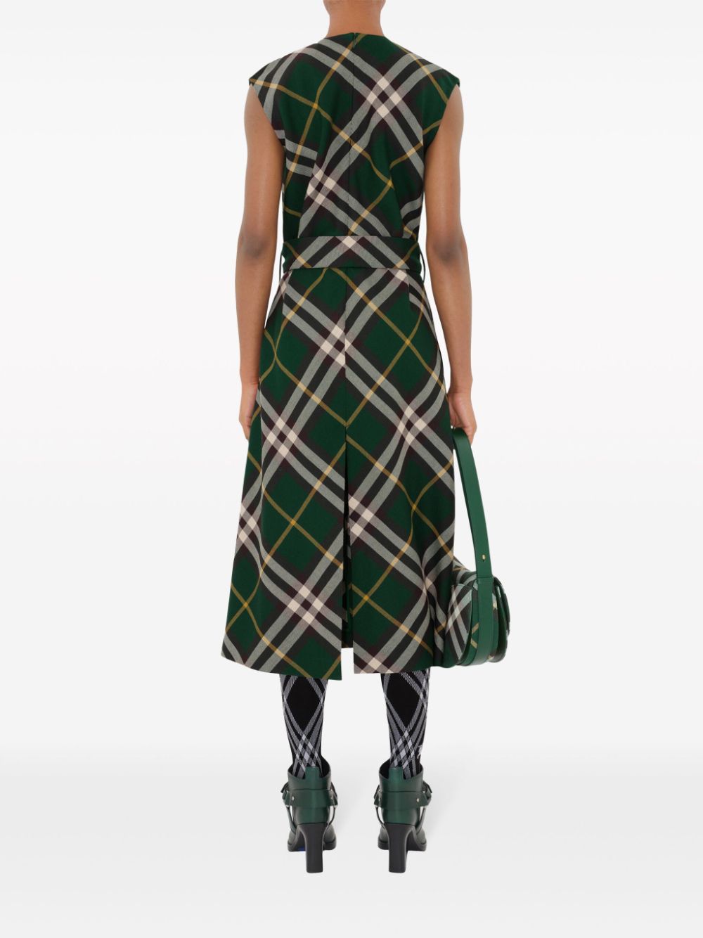 ss24---burberry pre---8083057b8660_5_p.jpg