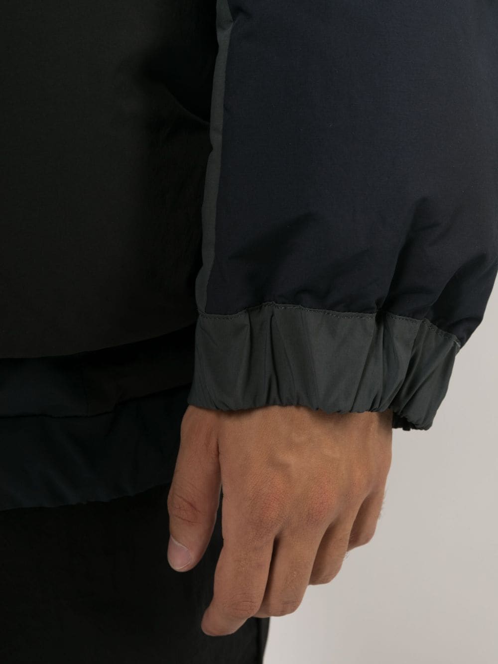fw23---sacai pre---23-03217m020_4_p.JPEG