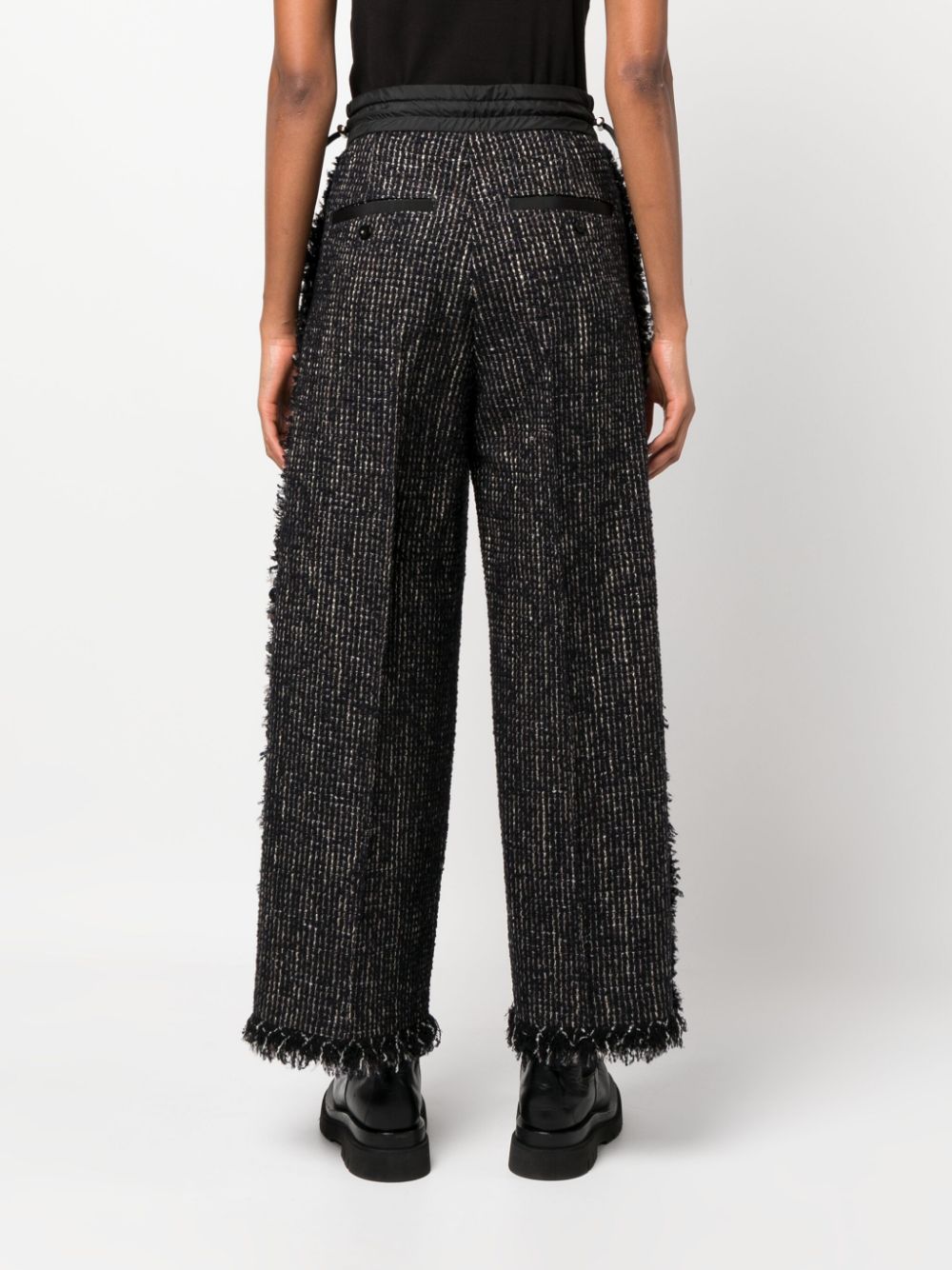 fw23---sacai pre---23-06846001_1_p.jpg