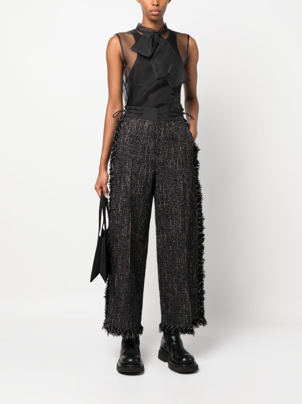 fw23---sacai pre---23-06846001_4_p.jpg