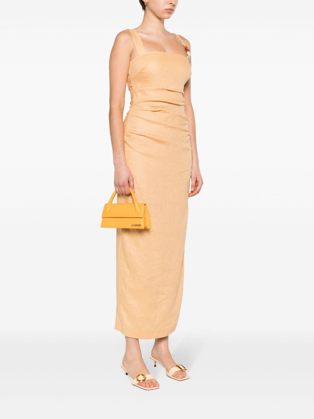 ss24---jacquemus---213ba0043163780_4_p.jpg
