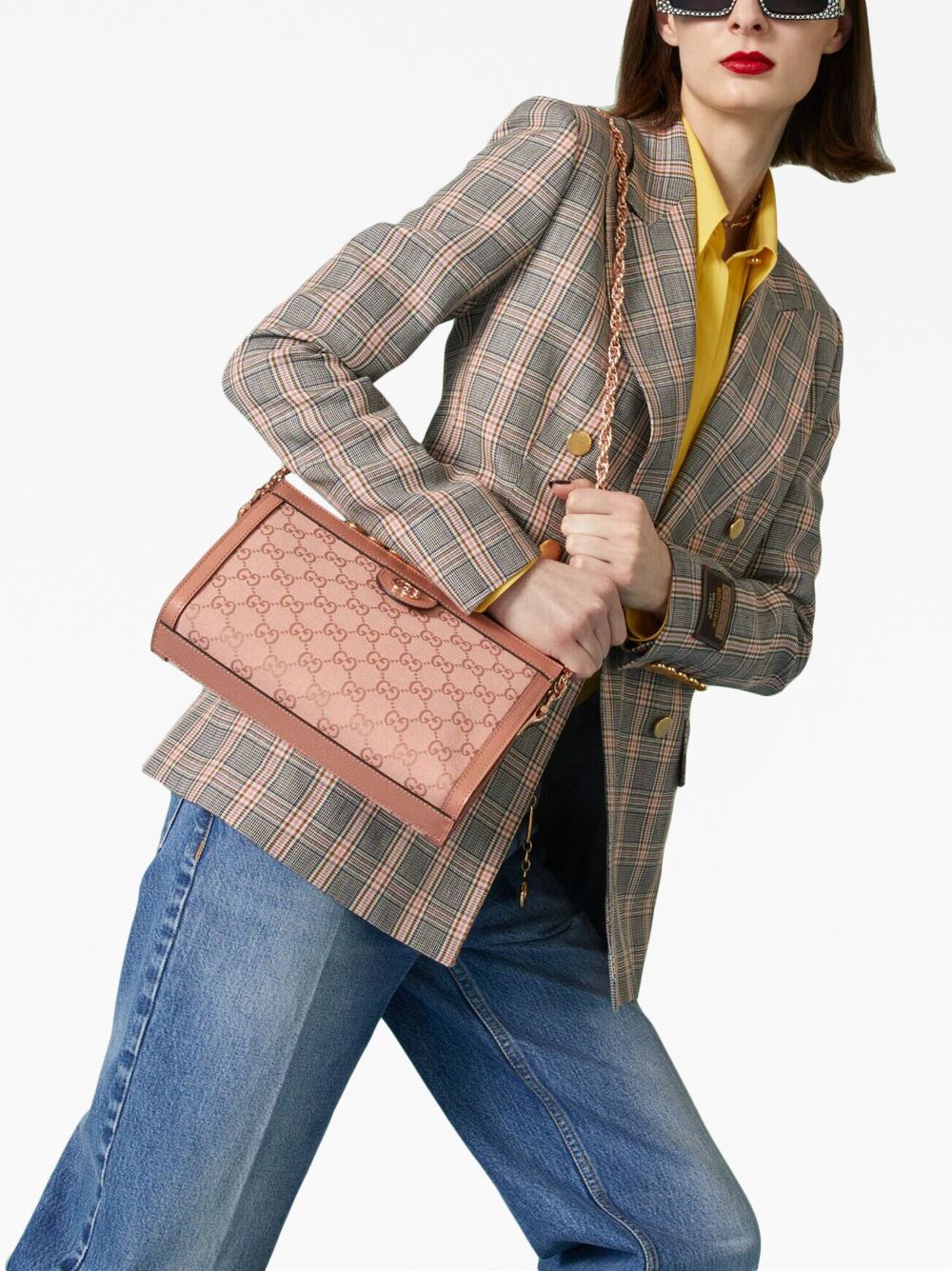 fw23---gucci cruise---503877facc55748_5_p.jpg