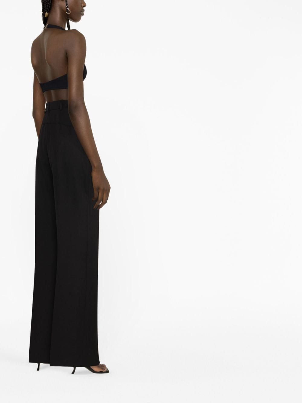 ss24---jacquemus---241pa0031333990_1_p.jpg