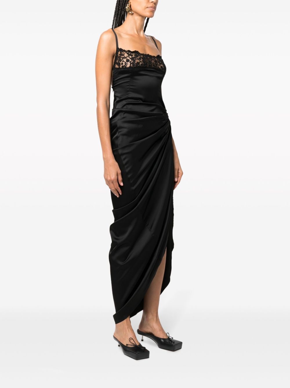fw23---jacquemus---233dr0731495black_4_p.jpg