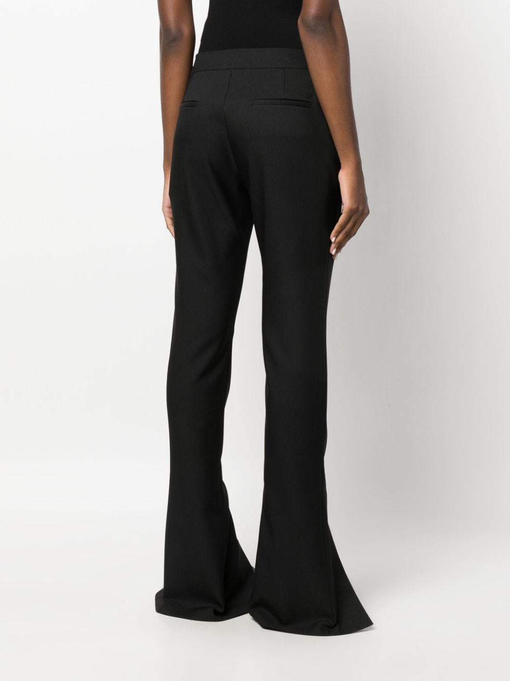 fw23---off white main---owca136f23fab0011010_4_p.jpg