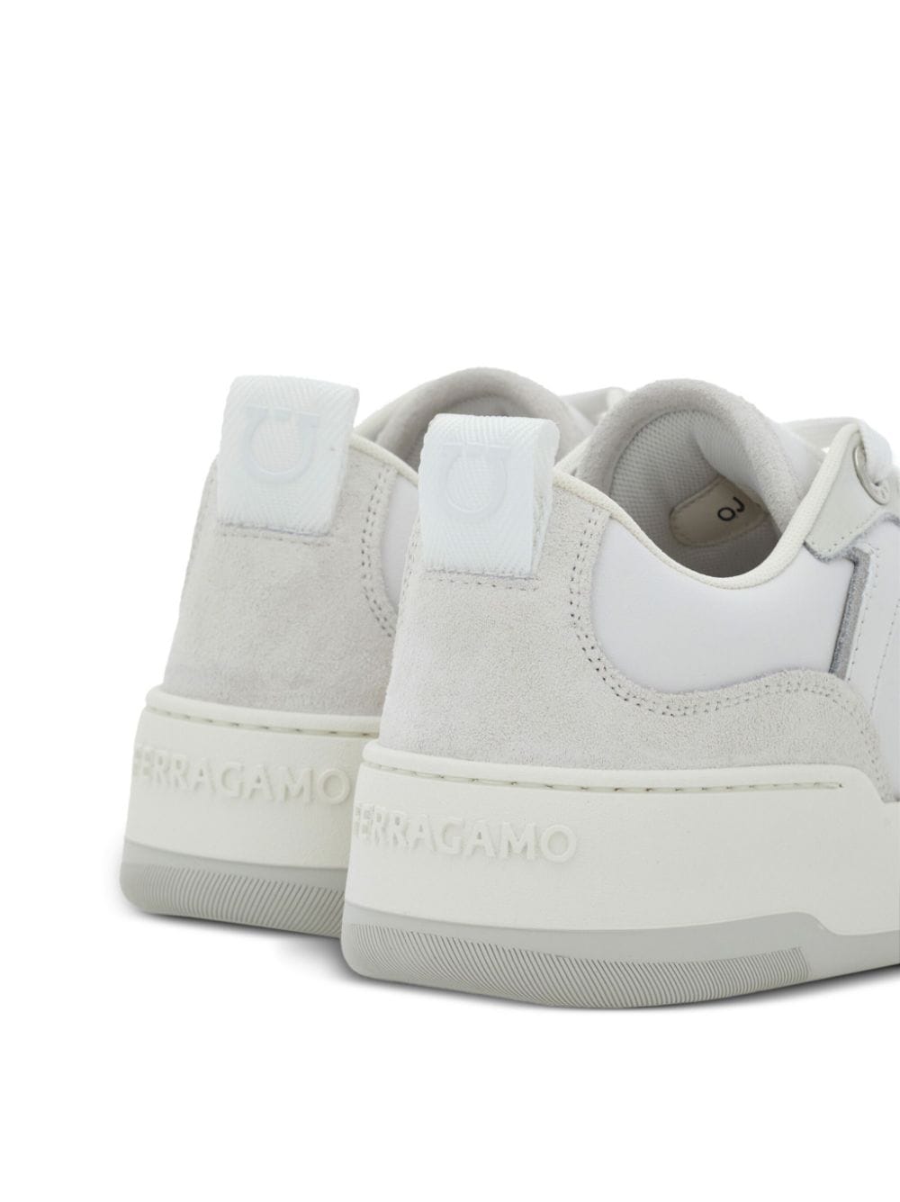 ss24---ferragamo pre---030576770225004_3_p.jpg